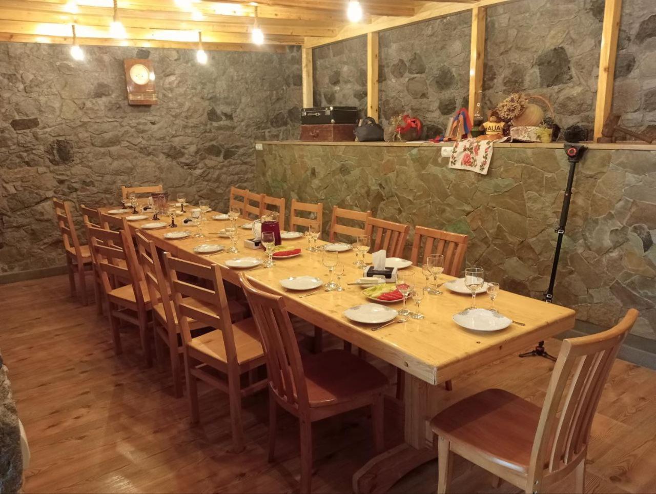 Legend Guest House Artabuynk Ngoại thất bức ảnh