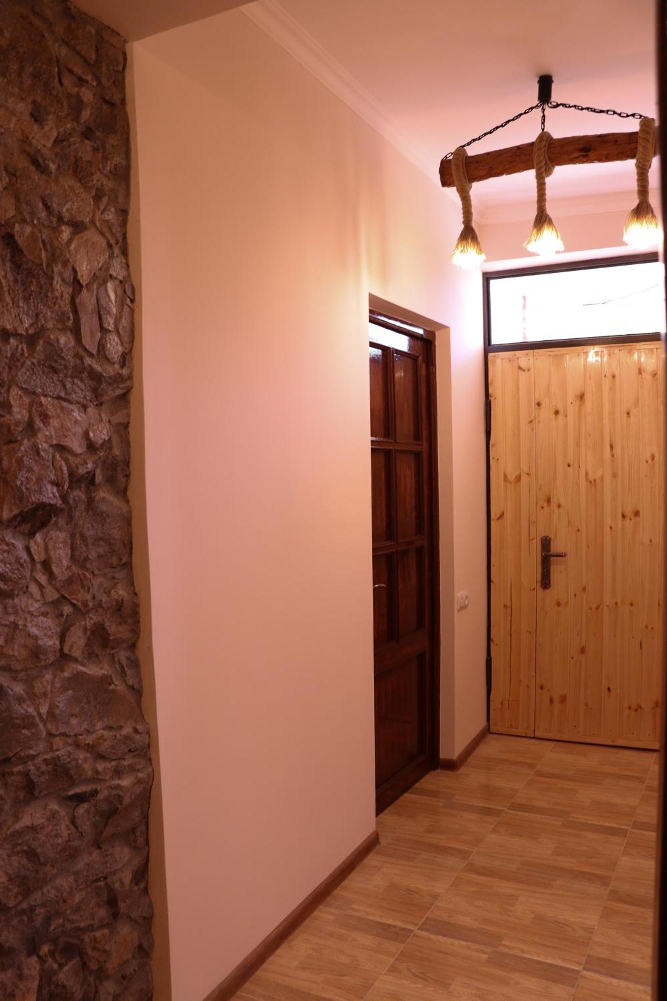 Legend Guest House Artabuynk Ngoại thất bức ảnh