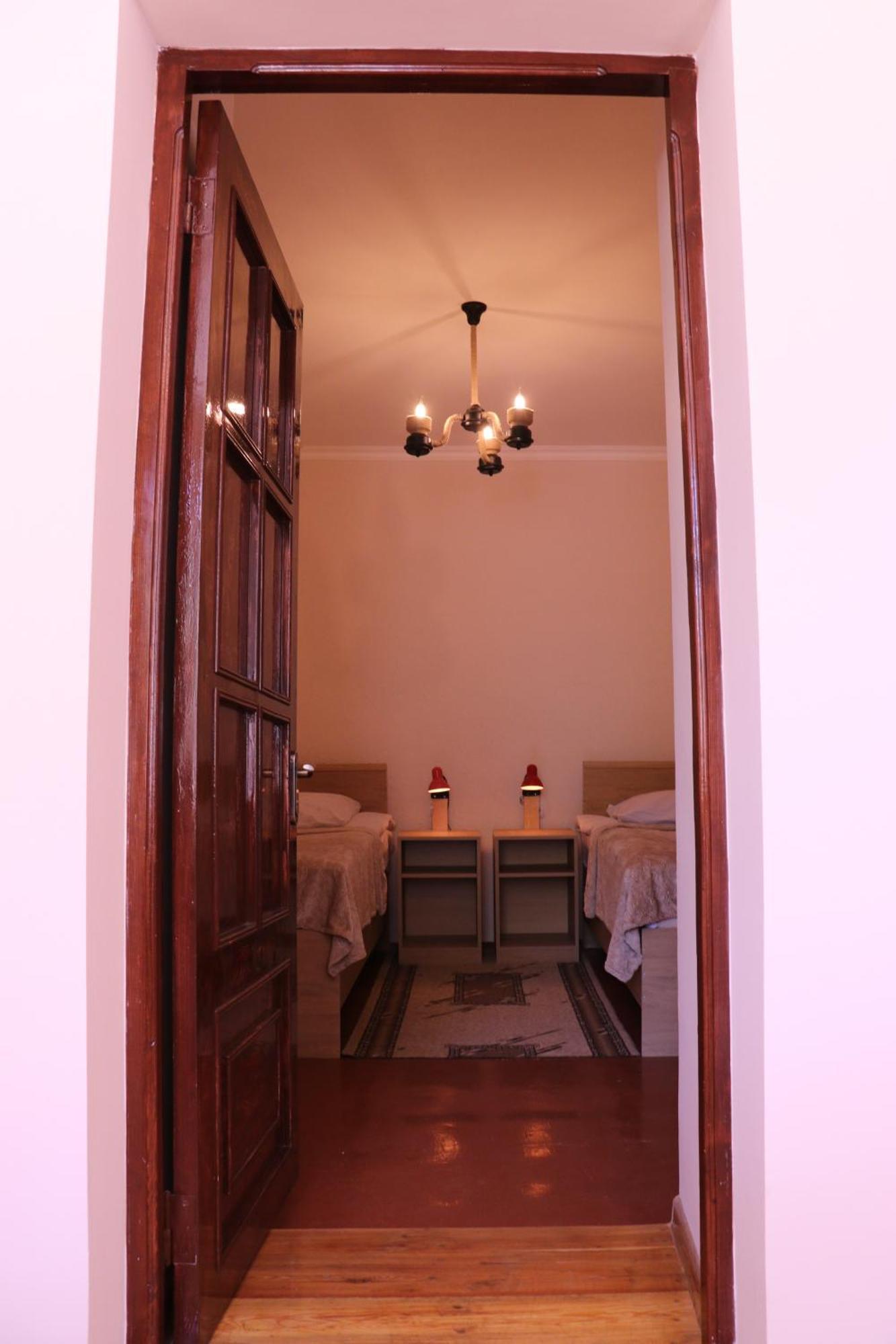 Legend Guest House Artabuynk Ngoại thất bức ảnh
