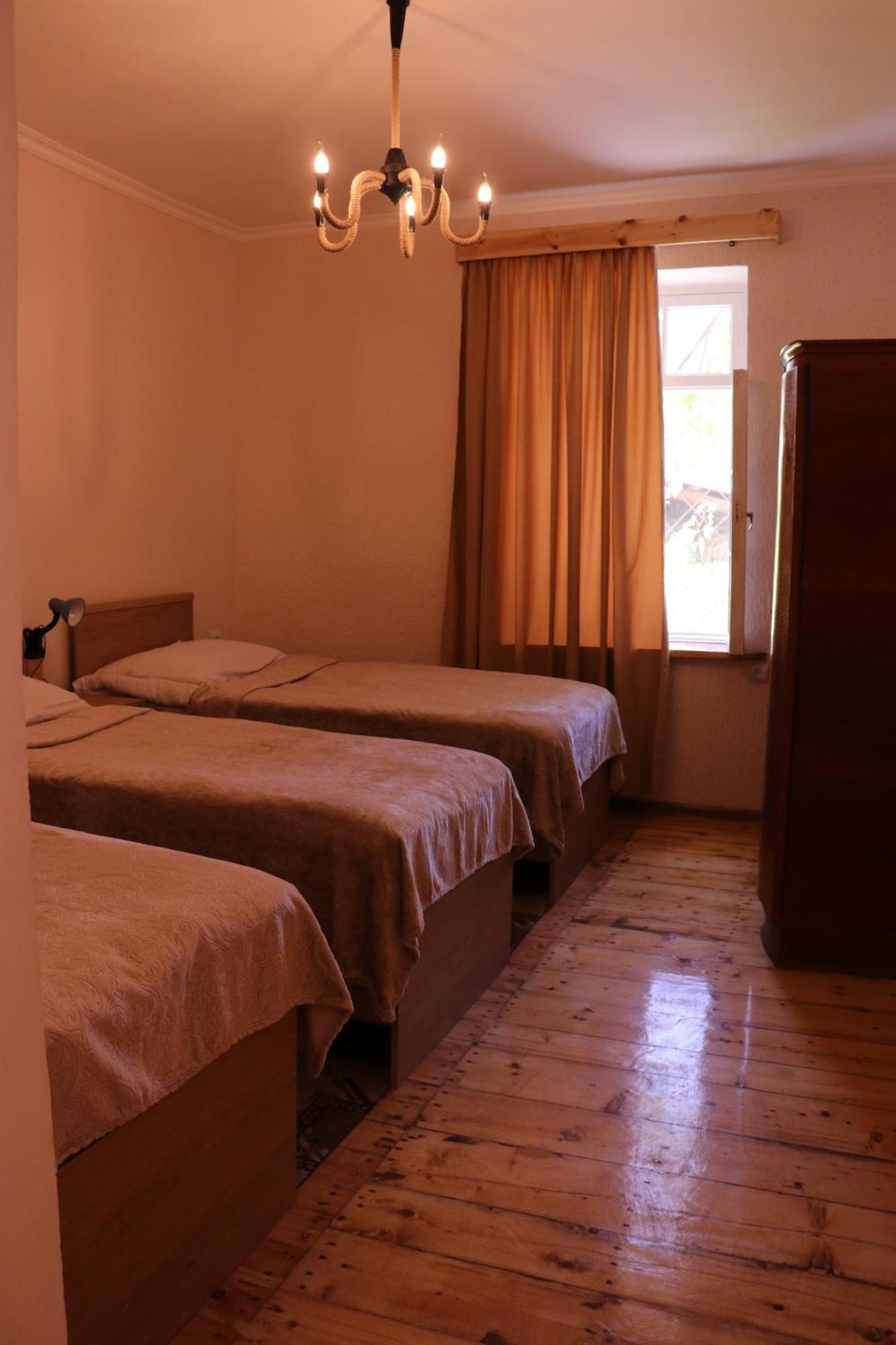 Legend Guest House Artabuynk Ngoại thất bức ảnh