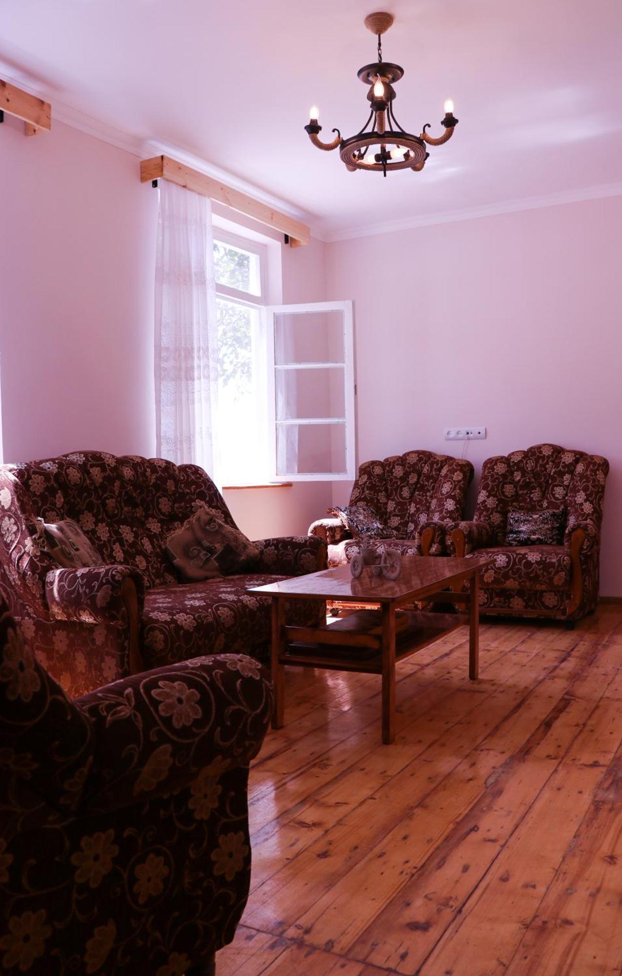 Legend Guest House Artabuynk Ngoại thất bức ảnh